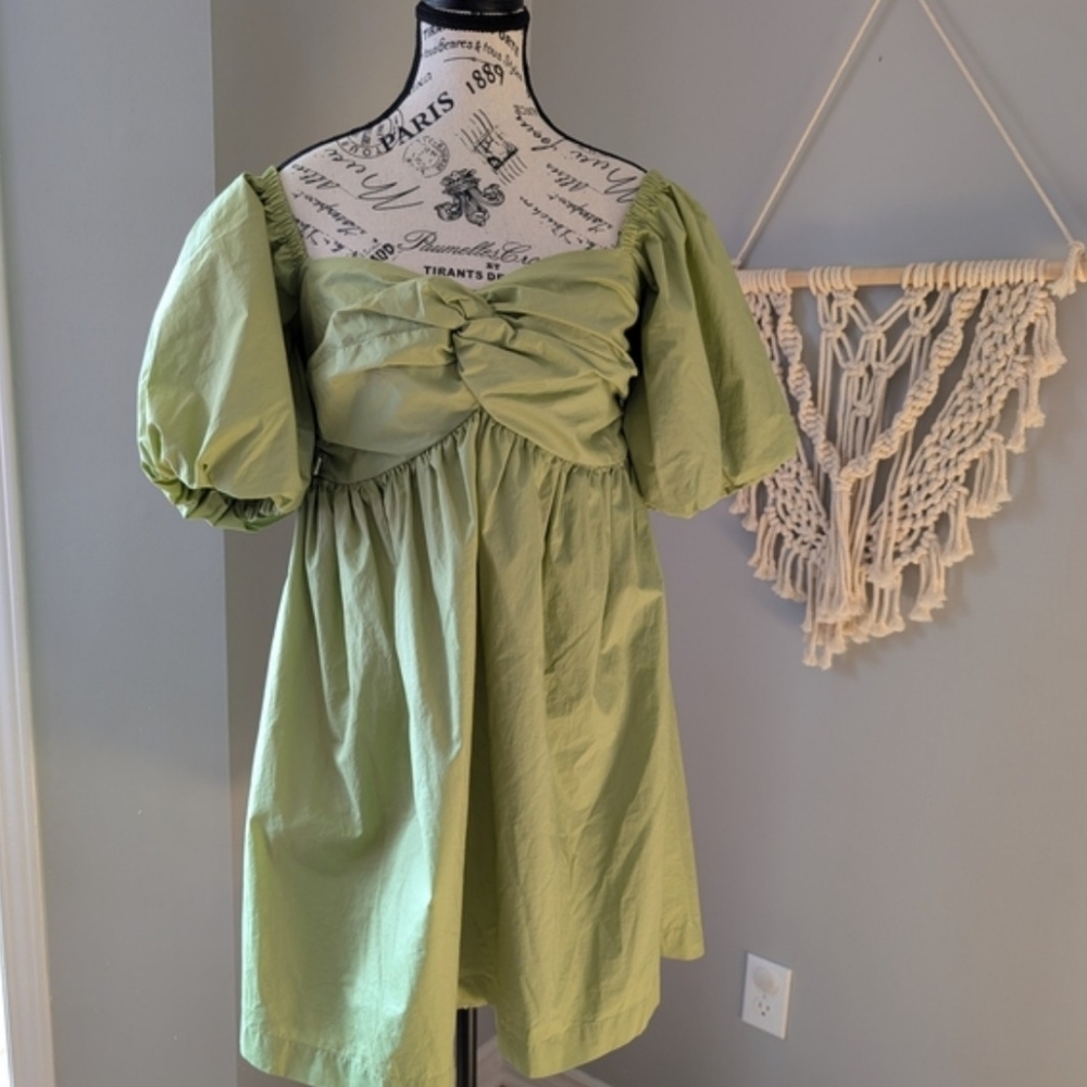 En Saison Light Green Pistachio Puff Sleeve Mini Dress Medium Bnwot